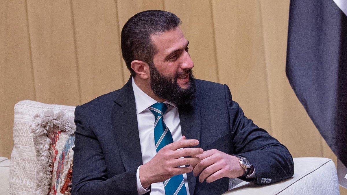 Syrian Interim President Ahmed al-Sharaa meeting with Saudi Crown Prince Mohammed bin Salman (not pictured), Riyadh, Saudi Arabia, Feb. 2, 2025. (EPA Photo)