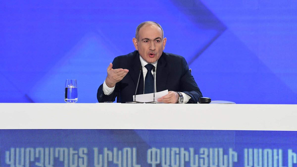Armenia&#039;s Prime Minister Nikol Pashinyan holds his annual news conference in Yerevan, Jan. 31, 2025. (AFP Photo)