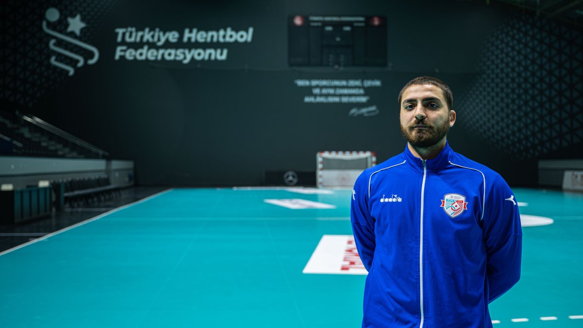 Turkish handball player Barış Buğday poses for a photo after an interview with Anadolu Agency (AA), Hatay, Türkiye, Feb. 5, 2025. (AA Photo)