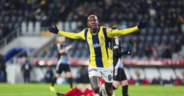 Fenerbahçe's Anderson Talisca celebrates after scoring a Turkish Cup goal against Erzurumspor, Istanbul, Türkiye, Feb. 5, 2025. (AA Photo)