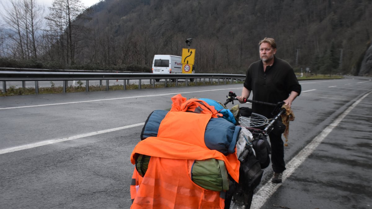 Karl Bushby enters Türkiye on his 26-year journey to walk the world, traveling solely on foot, Artvin, Türkiye, Feb. 6, 2025. (AA Photo)