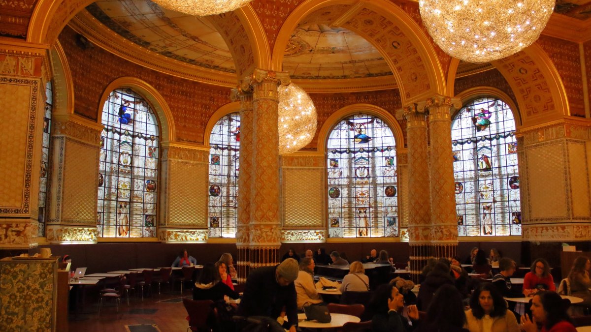 A photo of the Victoria and Albert museum cafe in London, U.K., Dec.. 10, 2024. (Shutterstock Photo)