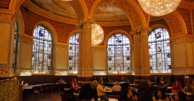 A photo of the Victoria and Albert museum cafe in London, U.K., Dec.. 10, 2024. (Shutterstock Photo)