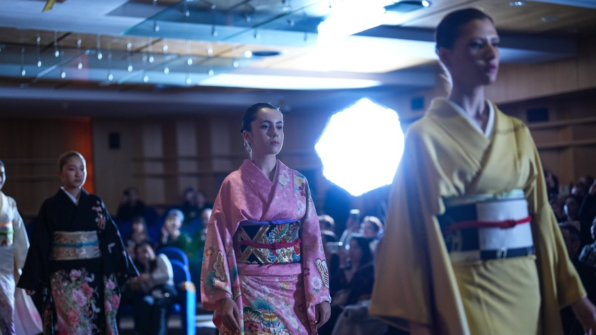 Models walk the runway in traditional Japanese attire during the Türkiye-Japan Fashion Show in Istanbul, Türkiye, Feb. 6, 2025. (AA Photo)