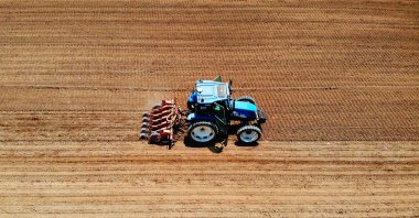 A tractor plows the fields, Konya, Türkiye, Jan. 14, 2025. (İHA Photo)