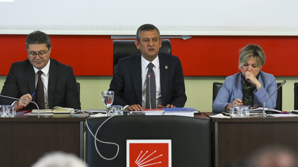Republican People’s Party (CHP) Chair Özgür Özel (C) attends the party's assembly, in the capital, Ankara, Türkiye, Feb. 10, 2025. (DHA Photo)