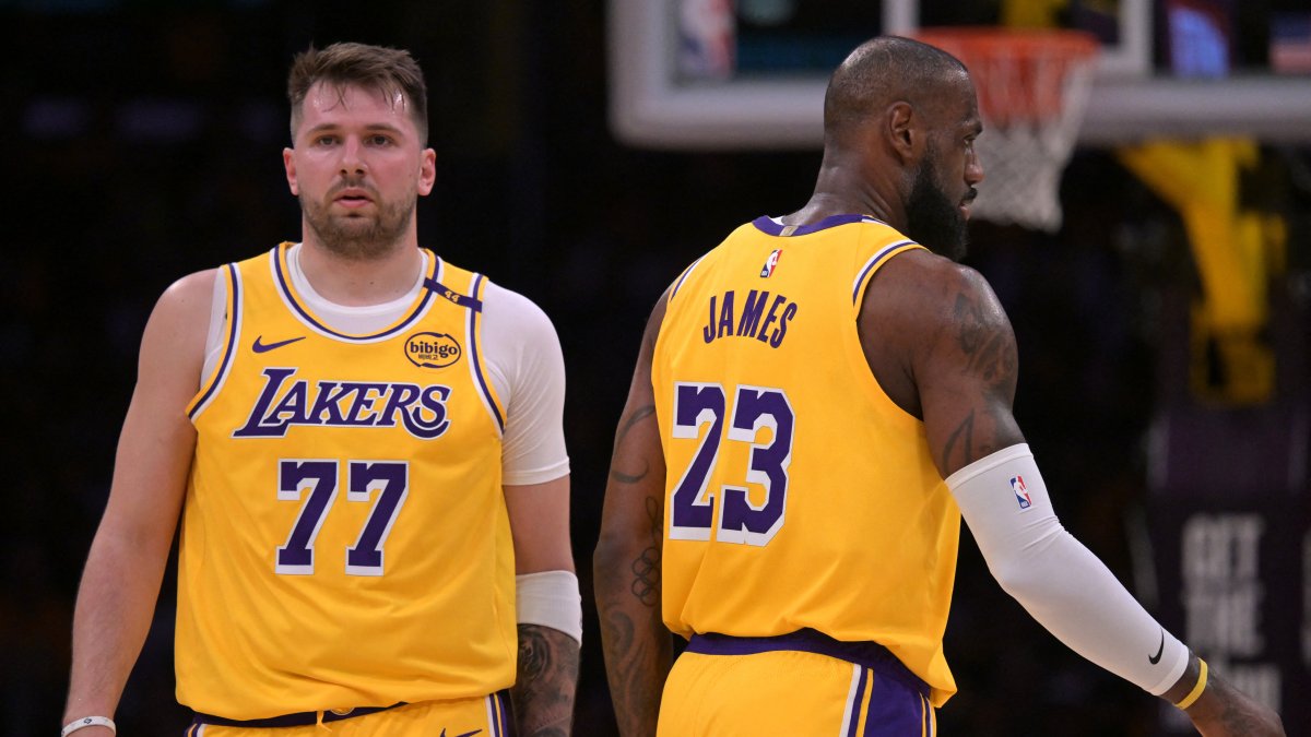 Los Angeles Lakers guard Luka Doncic (L) and forward LeBron James on the court in the first half against the Utah Jazz at Crypto.com Arena, Los Angeles, California, U.S., Feb. 10, 2025. (Reuters Photo)