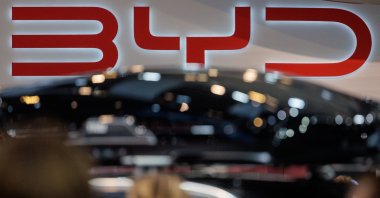 A BYD logo during the 101st Brussels Motor Show at Brussels Expo, Brussels, Belgium, Jan. 16, 2025. (EPA Photo)