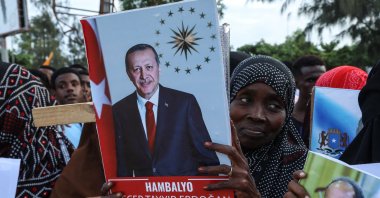 Somalis celebrate the victory of President Recep Tayyip Erdoğan after he won the presidential election, Mogadishu, Somalia, May 29, 2023. (AFP Photo)