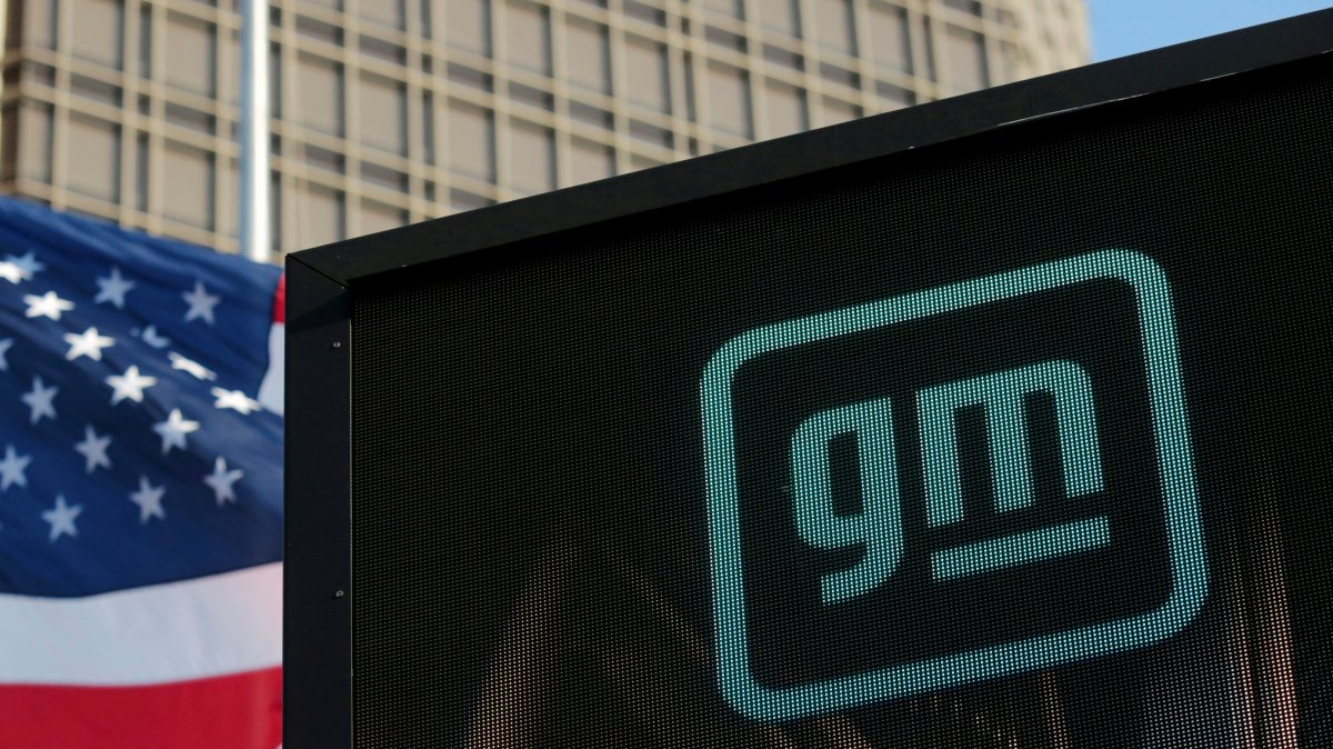 The new GM logo is seen on the facade of the General Motors headquarters in Detroit, Michigan, U.S., March 16, 2021. (Reuters Photo)