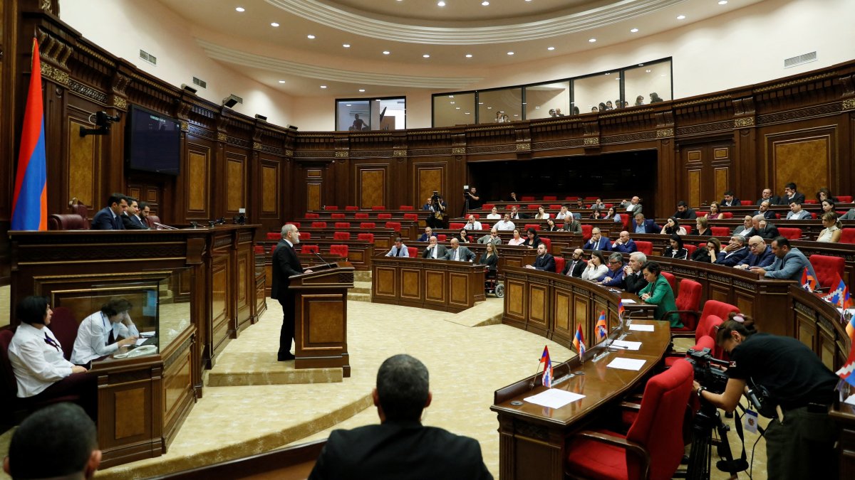 Armenian Prime Minister Nikol Pashinyan addresses parliament in Yerevan, Armenia, Sept. 13, 2022. (PAN Photo via Reuters File Photo)