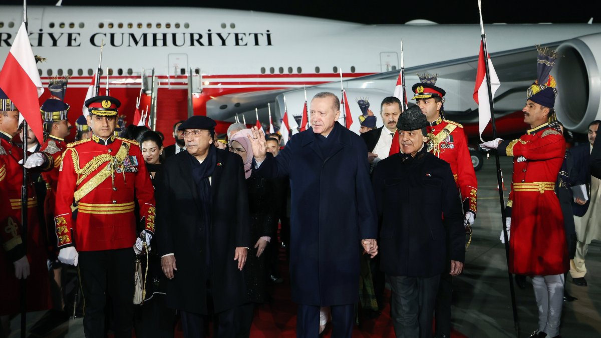 President Recep Tayyip Erdoğan welcomed at Nur Khan Air Base in Islamabad by a delegation of Pakistani officials, Feb. 13, 2025. (AA Photo)