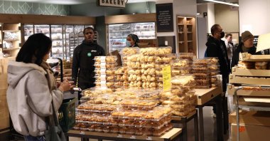 People shop at a Whole Foods store in New York City, U.S., Feb. 3, 2025. (AFP Photo)