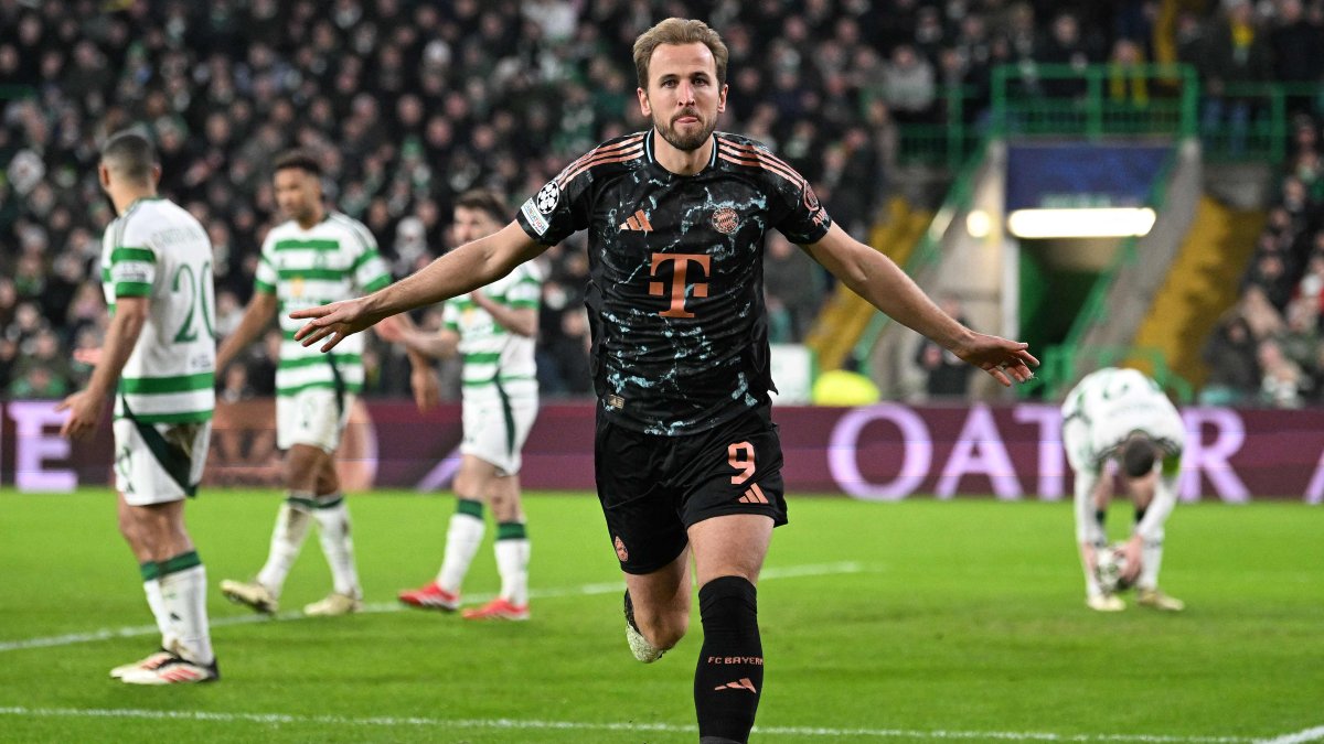 Bayern Munich&#039;s Harry Kane celebrates scoring the team&#039;s second goal during the UEFA Champions League play-off first leg football match against Celtic at Celtic Park Stadium, Glasgow, Scotland, Feb. 12, 2025. (AP Photo)