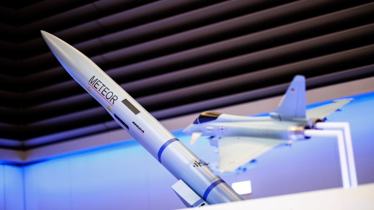 The lettering &quot;MBDA Meteor&quot; can be seen on an air-to-air missile next to a model of a fighter jet in a showroom at the European defense company MBDA, Le Plessis-Robinson, France, March 6, 2024. (Reuters Photo)