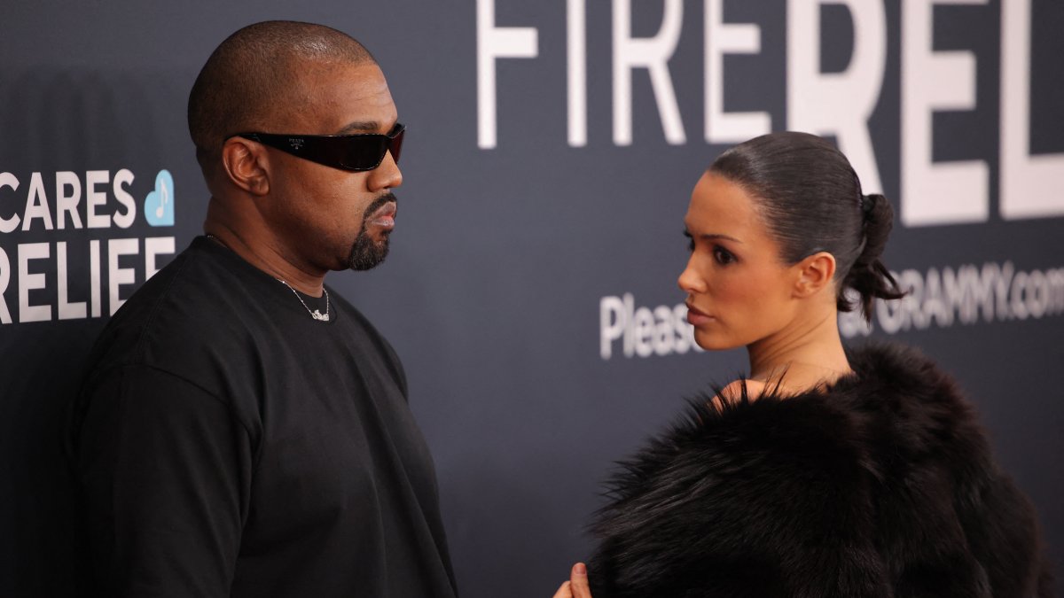 Kanye West and Bianca Censori pose at the red carpet during the 67th Annual Grammy Awards in Los Angeles, California, U.S., Feb. 2, 2025. (Reuters Photo)