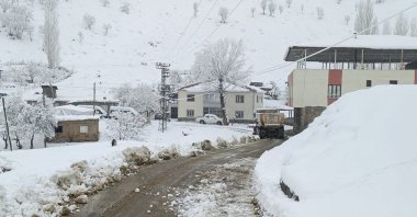 Roads in Şırnak villages are being cleared to restore accessibility, southeastern Türkiye, Feb, 14, 2025. (AA Photo)