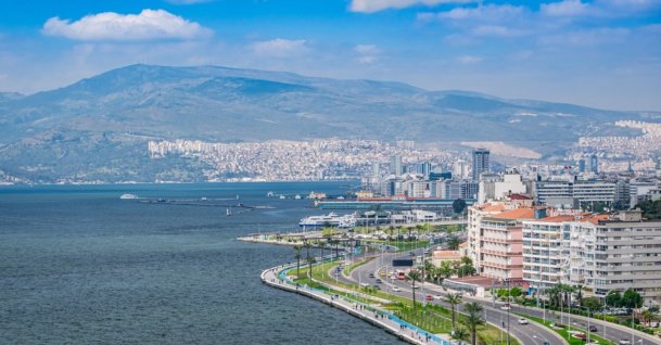 An aerial view of the Aegean Sea, Izmir, Türkiye. (Shutterstock Photo)