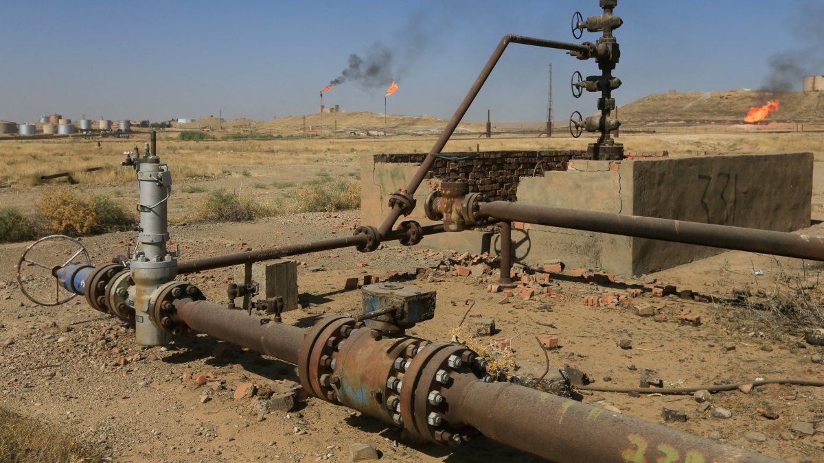 An oil field is seen in Kirkuk, Iraq, Oct. 18, 2017. (Reuters Photo)