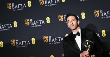 U.S. actor Adrien Brody poses with the award for Best Leading Actor for "The Brutalist" during the BAFTA British Academy Film Awards ceremony at the Royal Festival Hall in London, U.K., Feb. 16, 2025. (AFP Photo)