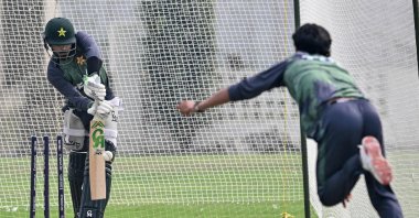 Pakistan&#039;s Babar Azam (L) attends a practice session ahead of their ICC Men&#039;s Champions Trophy one-day international (ODI) cricket match against New Zealand at the National Stadium, Karachi, Pakistan, Feb. 17, 2025. (AFP Photo)