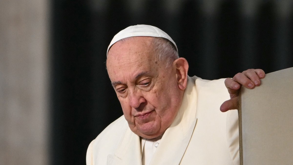 Pope Francis arrives for the weekly general audience at St Peter&#039;s Square in The Vatican, Nov. 13, 2024. (AFP Photo)