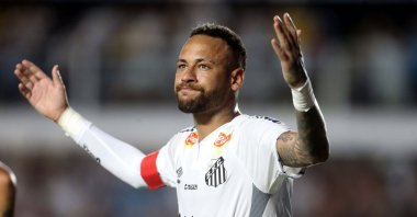 Santos&#039; Neymar celebrates a goal during a Paulista Championship match between Santos and Agua Santa, Santos, Brazil, Feb. 16, 2025. (EPA Photo)
