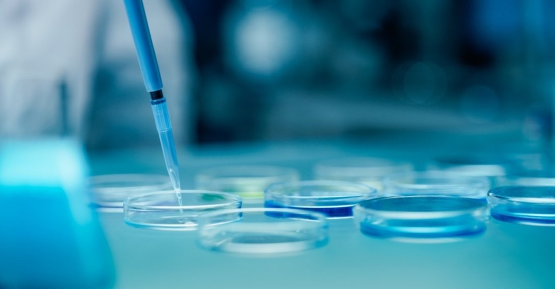 A DNA test reveals that the man Berrin Nalcı believed to be her father is not her biological parent. (Shutterstock Photo) 