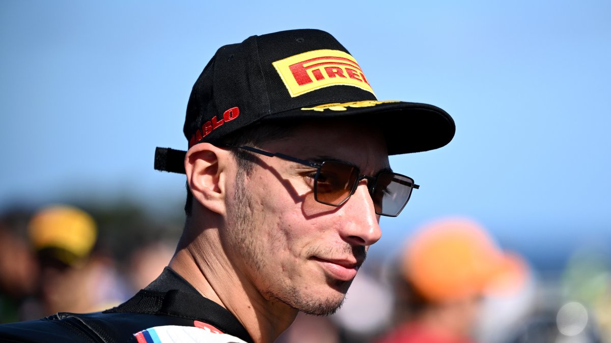 Turkish rider Toprak Razgatlıoğlu of the ROKiT BMW Motorrad WorldSBK Team during the 2025 FIM Superbike World Championship at Phillip Island Grand Prix Circuit, Phillip Island, Australia, Feb. 20, 2025. (EPA Photo)