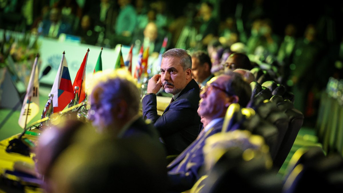 Foreign Minister Hakan Fidan attends a panel at the G-20 foreign ministers meeting in Johannesburg, South Africa, Feb. 21, 2025. (DHA Photo)