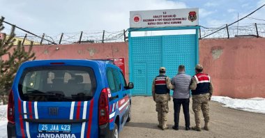 Police escort to a penitentiary a fugitive teacher convicted of links to FETÖ, eastern Erzurum province, Türkiye, Feb. 18, 2025. (AA Photo)