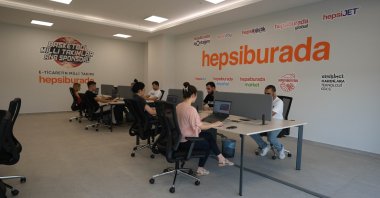 Workers are seen in an office of Hepsiburada, the Turkish e-commerce giant that sold the majority of its shares to Kaspi.kz last year, Istanbul, Türkiye, Feb. 5, 2025. (IHA Photo)