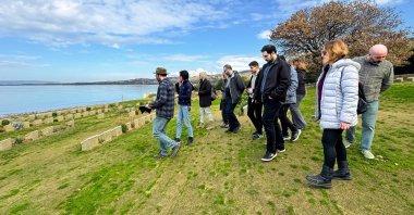 Professional tour guides attend a field training program at the Gallipoli historical site in Çanakkale, western Türkiye, on Feb. 21, 2025. (AA Photo)