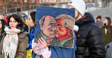 Participants of a demonstration under the slogan "3 years in defense of Ukraine and Europe" at Solidarity Square, Szczecin, Poland, Feb. 23, 2025. (EPA Photo)