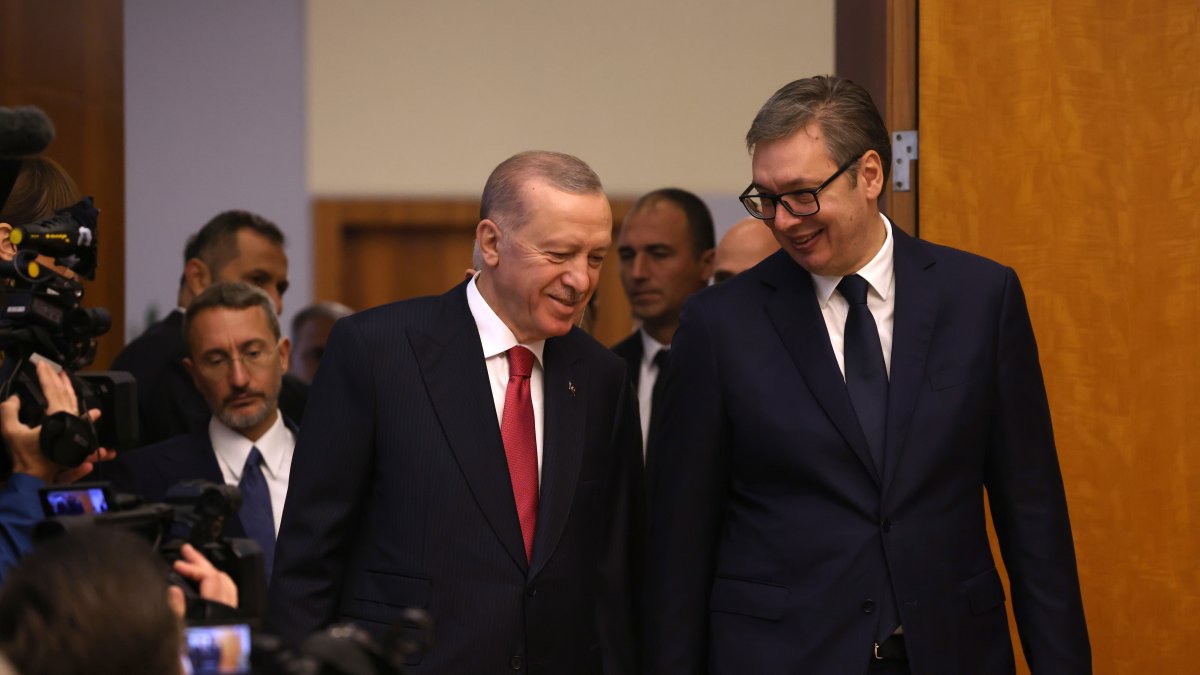 President Recep Tayyip Erdoğan and Serbian President Aleksandar Vucic arrive for their meeting in Belgrade, Serbia, Oct. 11, 2024. (EPA Photo)