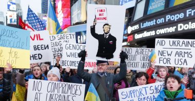 People take part in a demonstration in support of Ukraine to mark the third anniversary of the Russian invasion and ongoing war, Times Square, New York, U.S., Feb. 24, 2025. (EPA Photo)