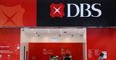 People use DBS ATMs in Singapore, March 31, 2022. (Reuters Photo)