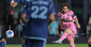 Inter Miami Lionel Messi shoots and scores against Sporting Kansas City during the first half in round one of the 2025 Concacaf Champions Cup at Chase Stadium, Fort Lauderdale, U.S., Feb 25, 2025. (Reuters Photo)