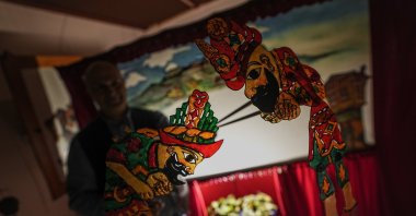 Characters of the traditional &quot;Karagöz and Hacivat&quot; shadow play, Bursa, Türkiye, Feb. 25, 2025. (AA Photo)