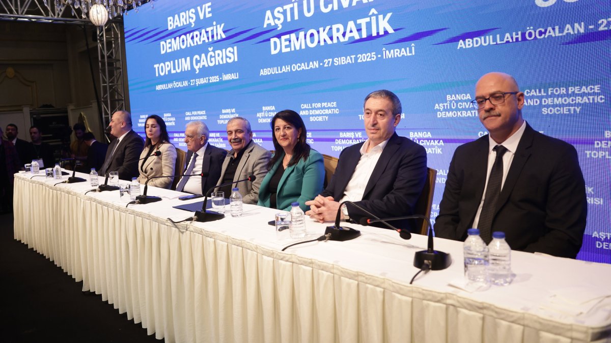 Members of the Peoples’ Equality and Democracy Party (DEM Party) delegation attend a news conference to read the statement of PKK leader Abdullah Öcalan, Istanbul, Türkiye, Feb. 27, 2025. (EPA Photo)