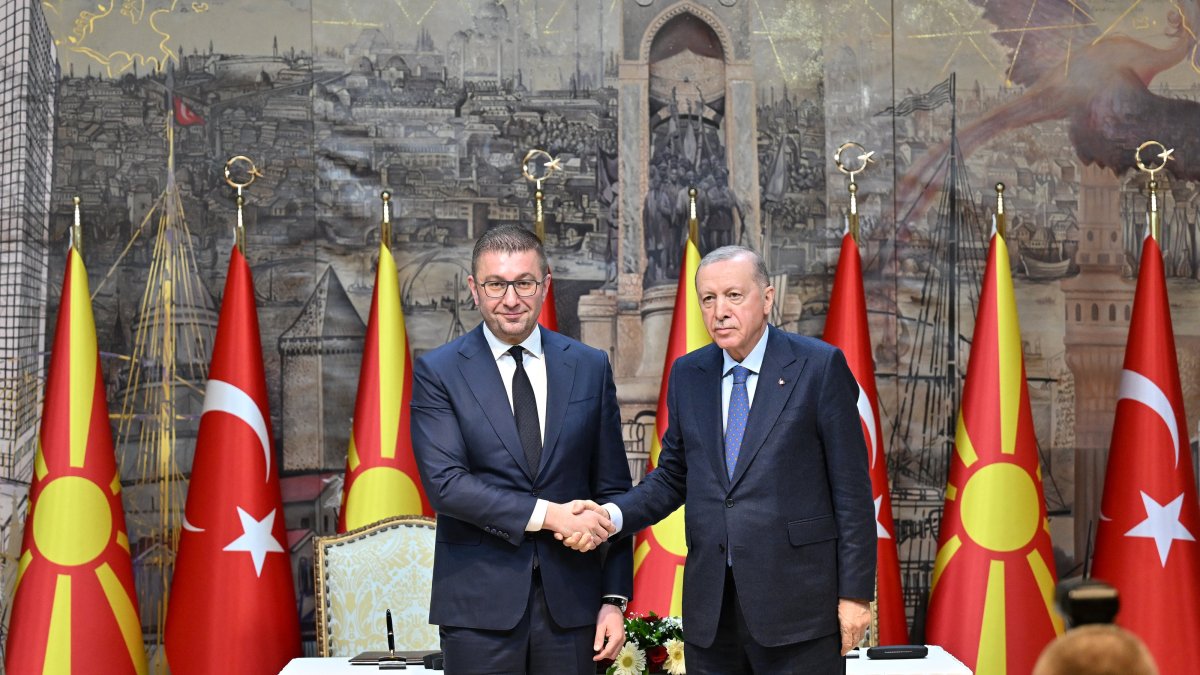 President Recep Tayyip Erdoğan and  North Macedonian Prime Minister Hristijan Mickoski shake hands after bilateral talks in Istanbul, Feb. 28, 2025. (AA Photo)