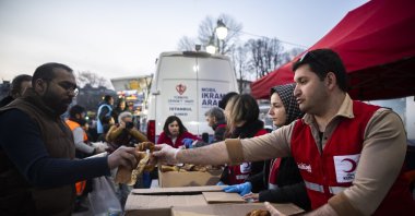 People gather at Sultanahmet Square for the first iftar of Ramadan, Istanbul, Türkiye, on March 1, 2025. (AA Photo)