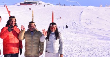 Waorani Tribe members experience snow for the first time at the summit of Uludağ, Bursa, Türkiye.
