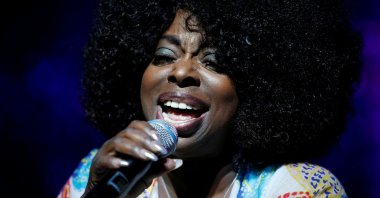 Angie Stone performs during a free tribute concert to the late Aretha Franklin at Chene Park in Detroit, Michigan, U.S., Aug. 30, 2018. (Reuters Photo)