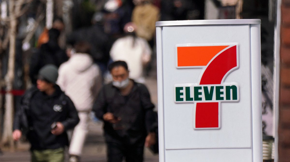 A sign is displayed at a 7-Eleven convenience store in central Tokyo, Japan, Feb. 27, 2025. (AFP Photo)