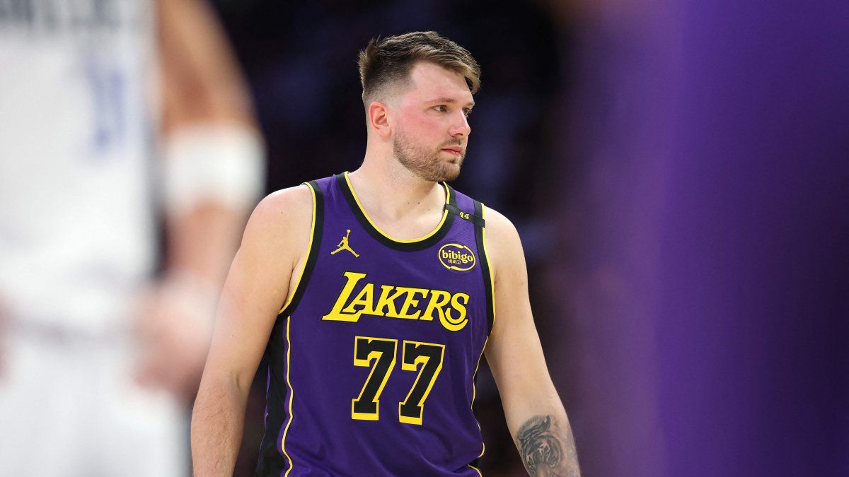 Los Angeles Lakers&#039; Luka Doncic looks on during the first half of a game against the Dallas Mavericks at Crypto.com Arena, Los Angeles, U.S., Feb. 25, 2025. (AFP Photo)