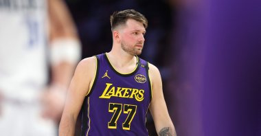 Los Angeles Lakers&#039; Luka Doncic looks on during the first half of a game against the Dallas Mavericks at Crypto.com Arena, Los Angeles, U.S., Feb. 25, 2025. (AFP Photo)