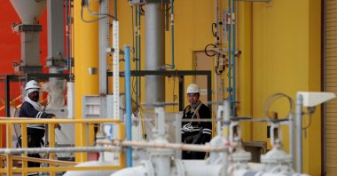 Workers are seen at the Borouge petrochemical facility at ADNOC&#039;s Ruwais Industrial Complex, Ruwais, United Arab Emirates (UAE), May 14, 2018. (Reuters Photo)