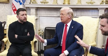  Ukrainian President Volodymyr Zelenskyy talks with U.S. President Donald Trump (C) and U.S. Vice President JD Vance (R) in the Oval Office of the White House in Washington, D.C.,  Feb. 28, 2025. (EPA Photo)