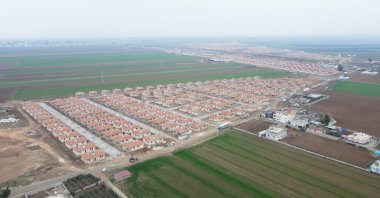 An aerial view of Türkiye's first rural satellite city in the Kumlu district of Hatay, southeastern Türkiye, March 4, 2025. (IHA Photo)